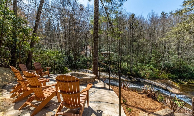 Glenville Casa | Gorgeous Waterfront Mountain Retreat with Firepit and Waterfall