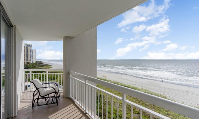 Arcadian Shores Apartamento | Gorgeously remodeled 2 bedroom ocean front unit - 509 South Hampton condo