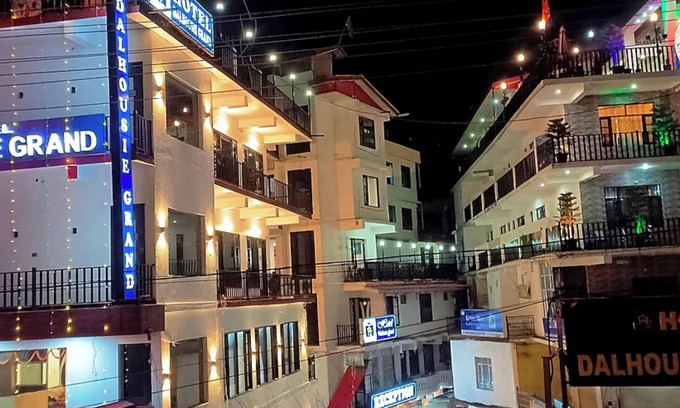 Banikhet Hotel | Goroomgo Dalhousie Grand Banikhet