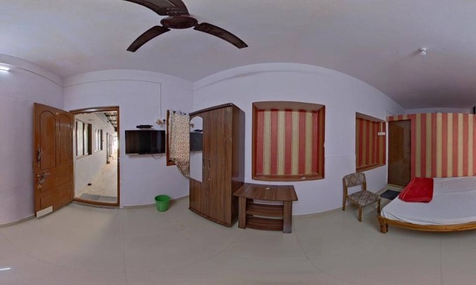Yeshwanthpur Hotel | Goroomgo Garden Home Stay Bengaluru