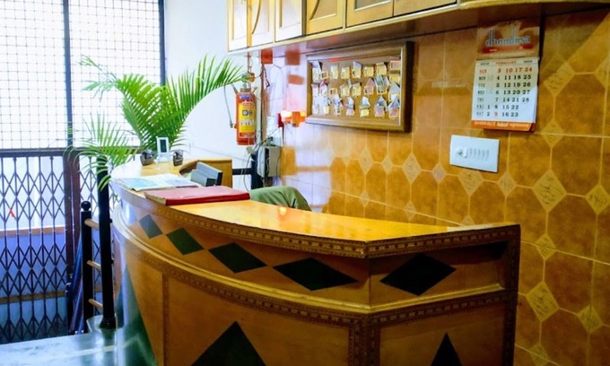 Yeshwanthpur Hotel | Goroomgo Kaveri Deluxe Lodge Bengaluru