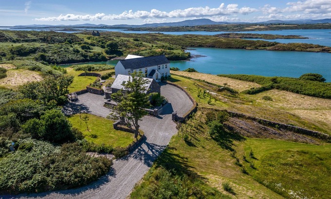 Ardnatrush Casa | Gortadrohid near Baltimore West Cork