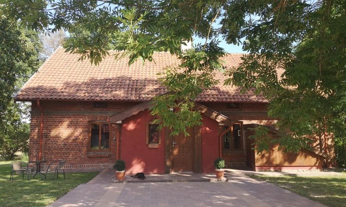 Szeligi Casa | Gospodarstwo Agroturystyczne "Dom na kolonii"