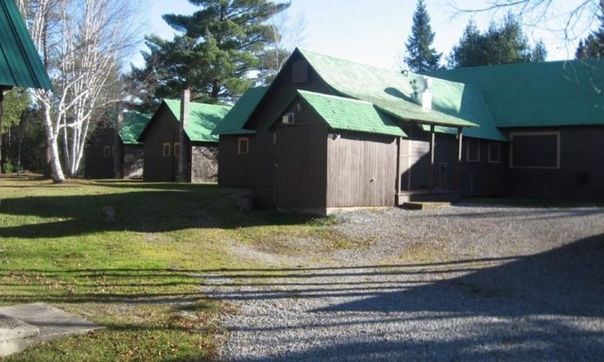 Gaspe Cabina | Gourmet Salmon Club Cabin 4