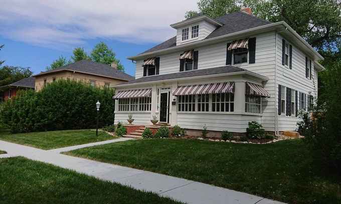 Cheyenne Casa | Governor's Home (Historic Property)
