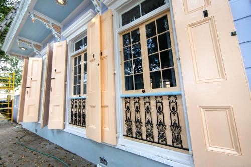 Treme Casa | Governors Mansion 5 bedroom-3 bath