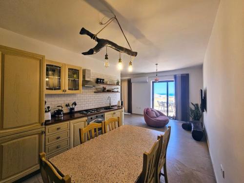 Qala Apartamento | Gozo - Large terrace, splendid views