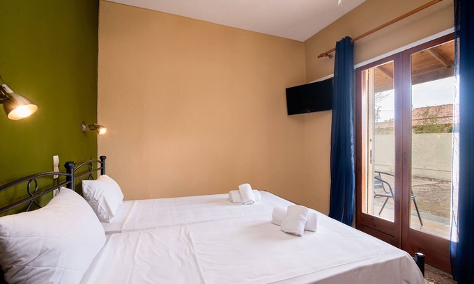 Ag. Georgios Casa | Southgate 3