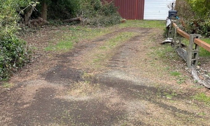 Ocean Shores Alquiler De RV | Grab a RV Parking spot in a home's 85'x15' driveway in coastal Ocean Shores, WA.