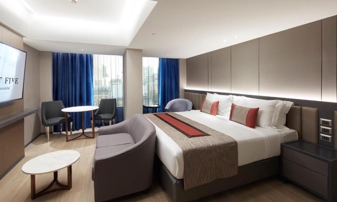 Nana Hotel | Grace At Five by Grace Hotel Bangkok