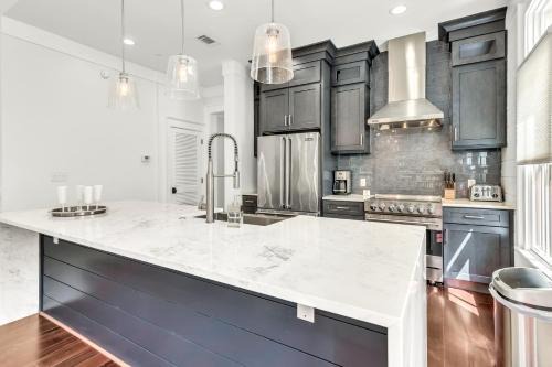 Beach District Casa | Grace Place