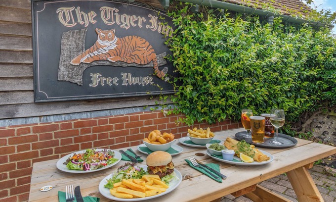 East Dean and Friston Cama Y Desayuno | Grace - Tiger Inn