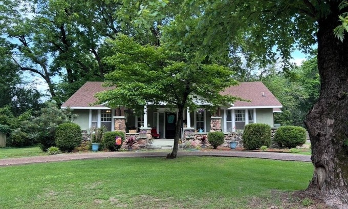 Conway Casa | Graceful Gables: Historic 4BR Home w/ Front Porch & Timeless Charm