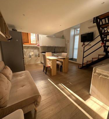 Nocera Superiore Apartamento | Gradevole studio in corte