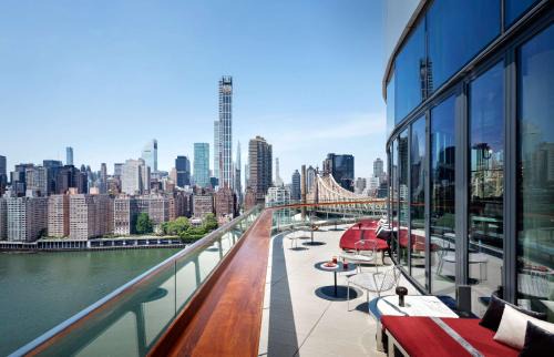 Snyder Square Hotel | Graduate by Hilton New York