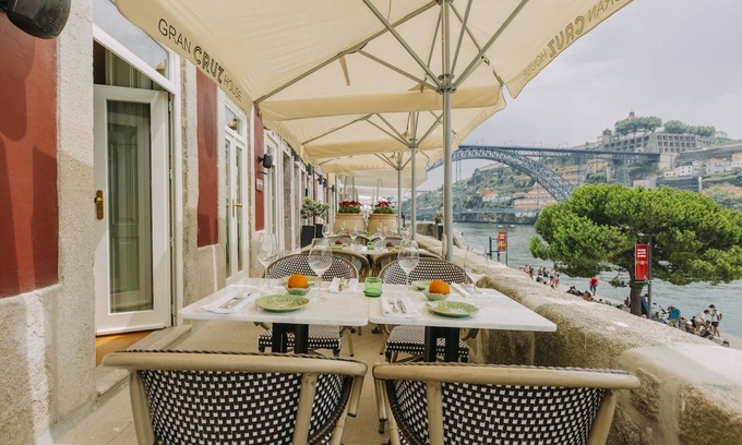Sao Nicolau Hotel | Gran Cruz House