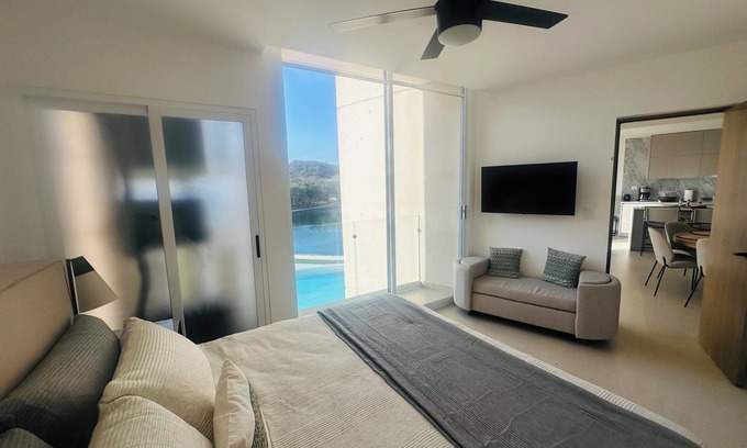 Campeche Apartamento | Departamento Vacacional estilo Grand Suite Con Vista a la Piscina y Lago