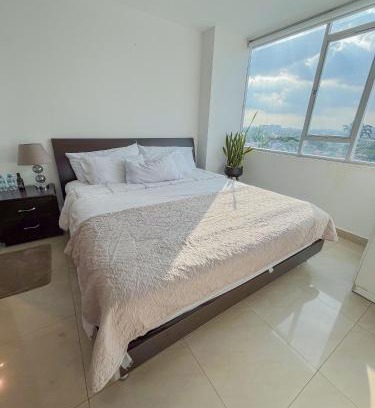 Samborondón Apartamento | Gran Propiedad En Samborondon