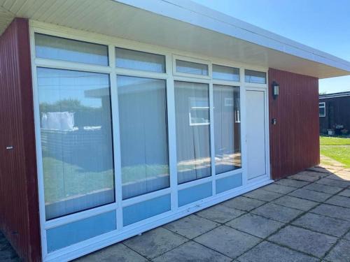 Selsey Apartamento | Granada, 2 bedroom chalet with onsite pool and bar