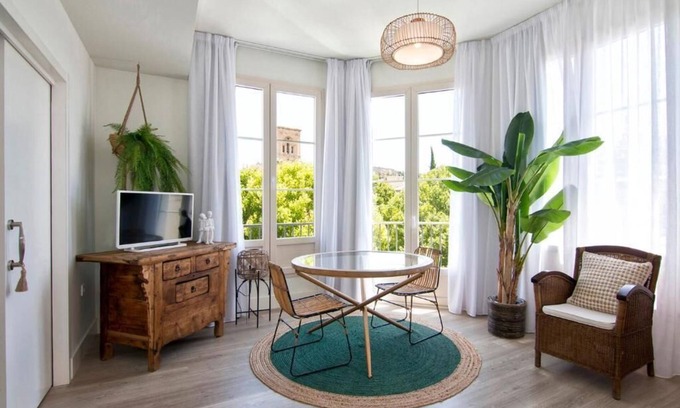 Centro - Sagrario Apartamento | Granada Luxury Boho Chic Suite