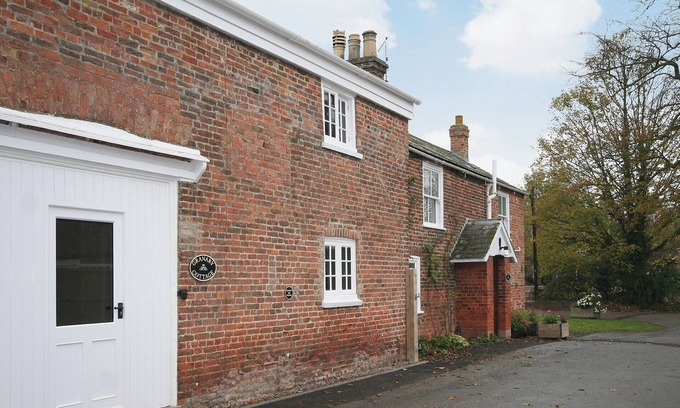 Wainfleet All Saints Cabaña | Granary Cottage - E5626