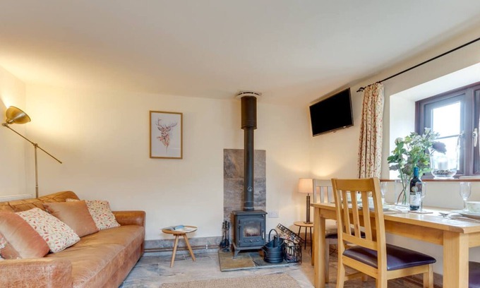 Scurlage Casa | Granary Cottage in the beautiful Swansea