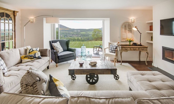 Gattonside Casa | GRANARIO, 8 plazas, excelente conversión de granero. vistas excepcionales, cerca de Melrose