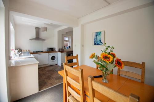 Portswood Casa | Granby Grove Townhouse - Southampton