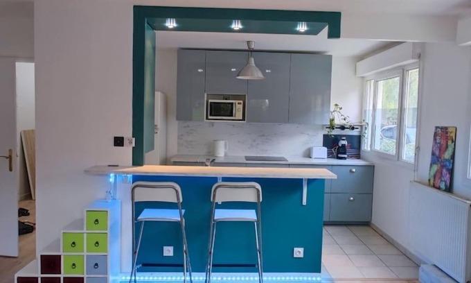 Alouettes Apartamento | Grand appartement en face du RER A, Parking, Paris 20 mn, Disneyland 40 mn