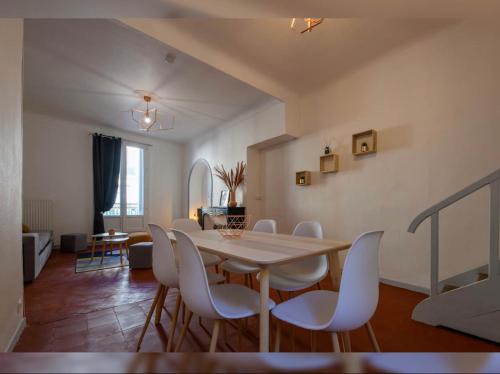 Beziers Apartamento | Grand appartement de 100M2 -Allée Paul Riquet Béziers - 4chambres - Wifi- Tv connectée