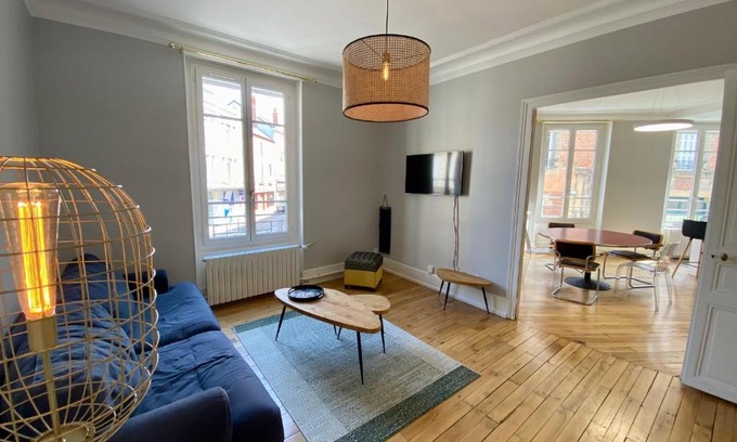 Moulins Apartamento | Grand appartement de caractère au coeur de ville