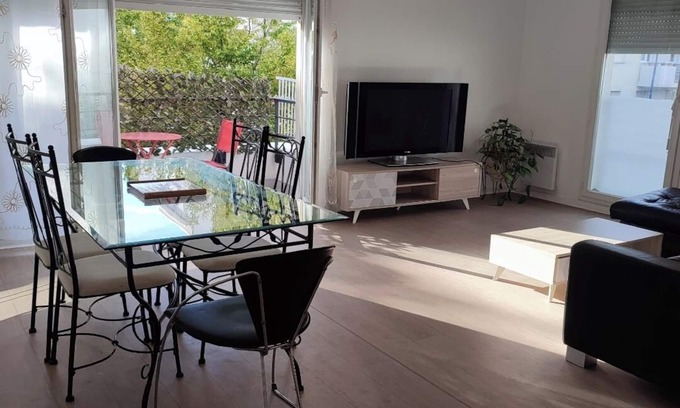 Aubervilliers Apartamento | Grand Appartement Familial Paris à Pied ,métro,stade de France Parking Gratuit