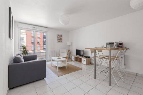 Centre Ville Rive Gauche Apartamento | Grand appartement Rouen Free Parking Privé Gratuit