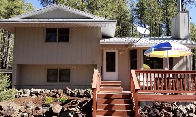 Parks Casa | Grand Canyon Elk Camp in Parks