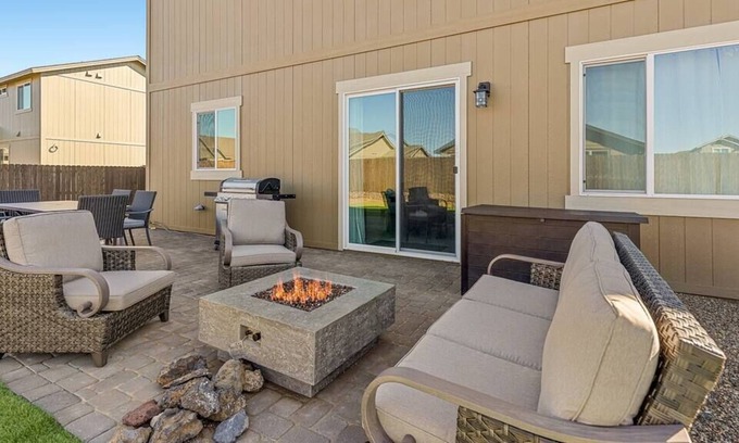 Bellemont Casa | Grand Canyon · New home near~Grand Canyon~Snowbowl~Fire Pit~5bed