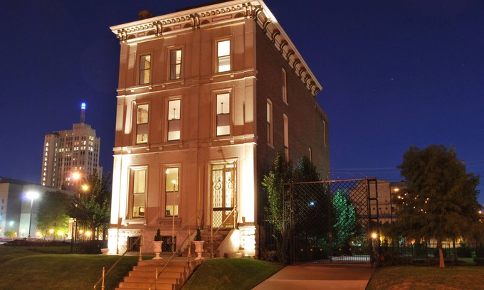 Grand Center Casa | Grand Center Inn
