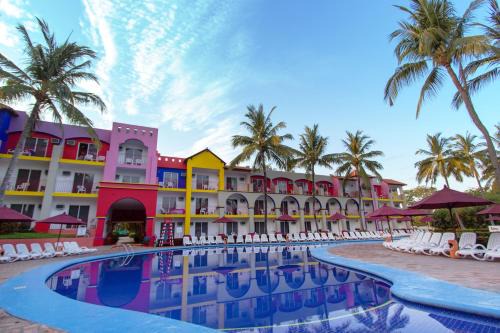 Bucerías Complejo | Grand Decameron Complex Bucerias, A Trademark All-Inclusive Resort