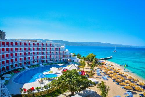 Montego Bay Complejo | Grand Decameron Cornwall Beach, A Trademark All-Inclusive Resort