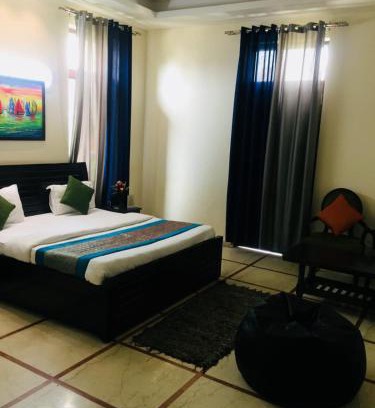 Noida Hotel | Grand Dream Noida