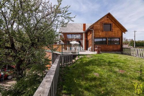 Besse-et-Saint-Anastaise Apartamento | Grand Gîte de Combes