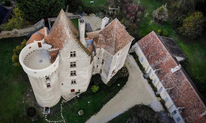 Betz-le-Chateau Casa | Grand gîte au château de Betz-le-Château