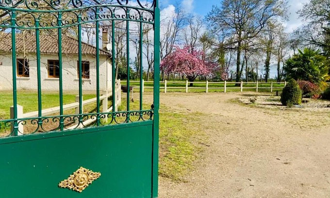 Nouatre Casa | Grand gîte dans un parc arboré