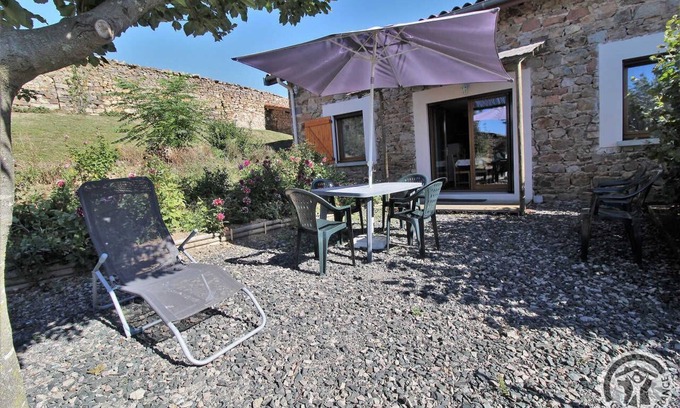 Pomeys Casa | Grand Gîte de L'enclos