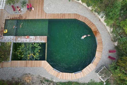 L'Isle-Bouzon Casa | Grand Gîte Les Cabanes de Fallot pour 19 personnes - piscine naturelle