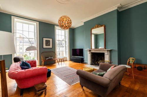 Bath Casa | Grand Georgian Townhouse with Garden