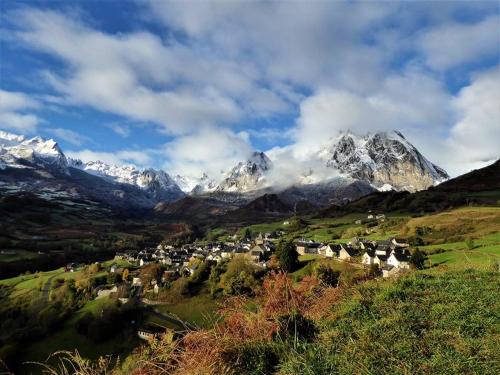 Lescun Casa | Grand gite à la montagne Lescun 64, Vallée d'Aspe ,loué du samedi au samedi