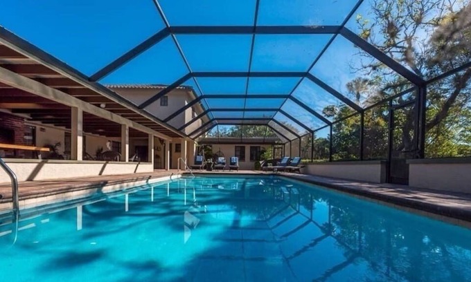 West Palm Beach Casa | Grand Hacienda by Beach and Downtown! Sleeps 28!