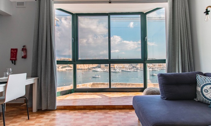 Birgu Apartamento | Grand Harbour View Seafront Apartment