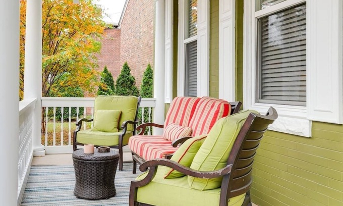 Museum District Casa | Grand Historic Fan Home/fully fenced/Carytown