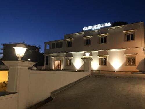 Pompei Hotel | Grand Hotel Royal
